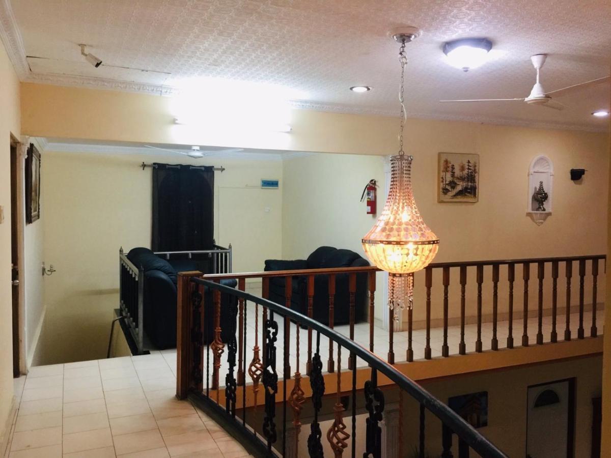 Senthil Complex Hotel Джафна Екстериор снимка