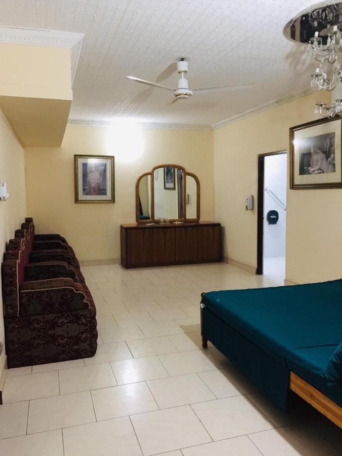 Senthil Complex Hotel Джафна Екстериор снимка