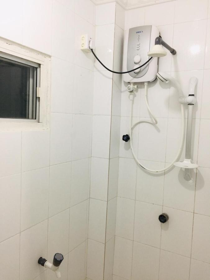 Senthil Complex Hotel Джафна Екстериор снимка